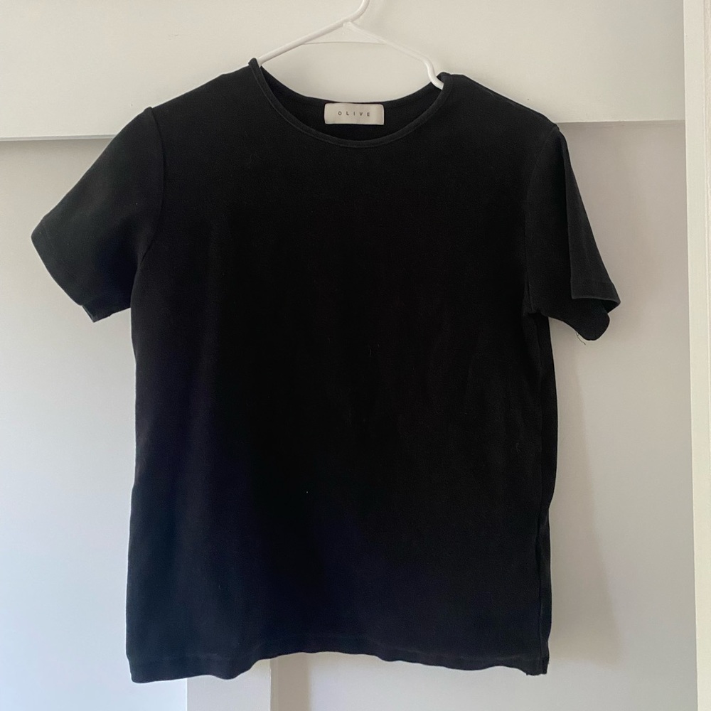 Basic Black Tshirt, small